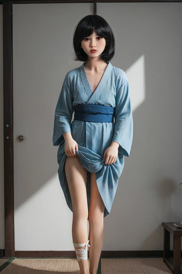 mini flat chested sex doll im japanischen Stil