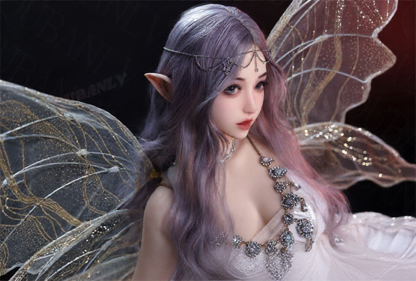 Die Geschichte der Mini-Sexpuppe Elf