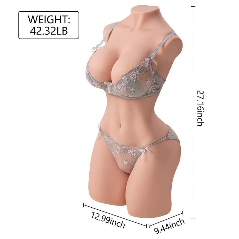 Markierte Dimensionen des Erika Life Size Sex Torsos – zeigt die genaue Größe von Brust, Taille und Hüfte.