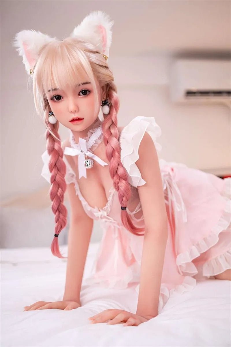 Catgirl Hentai Doll mit vollem Busen