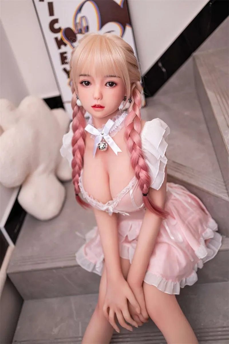 Mini Hentai Doll mit Manga-Gesicht