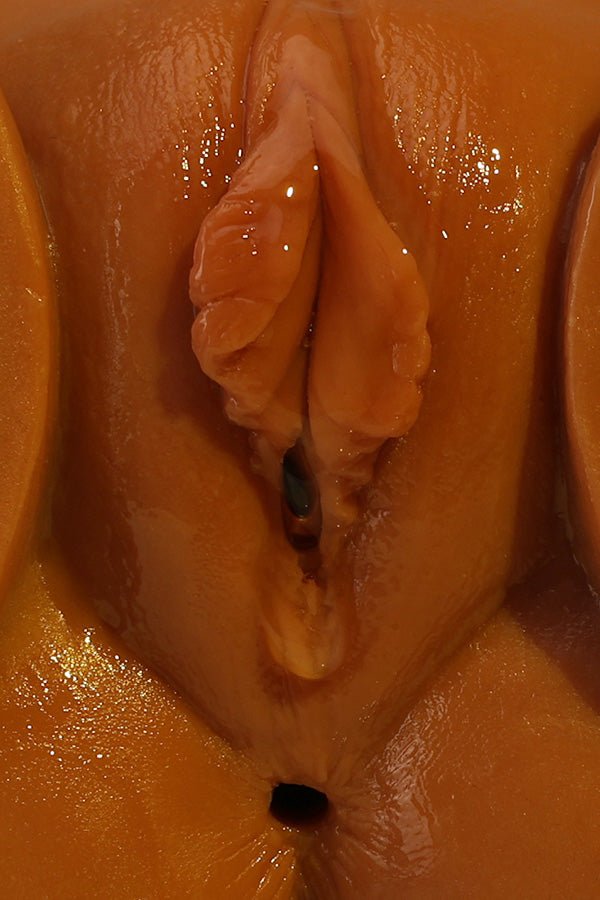 BBW Masturbator mit realistischer Vagina