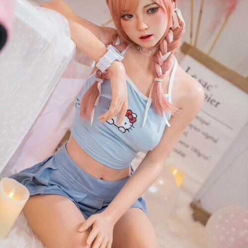 Mini Hentia Sex Doll mit japanischem Gesicht