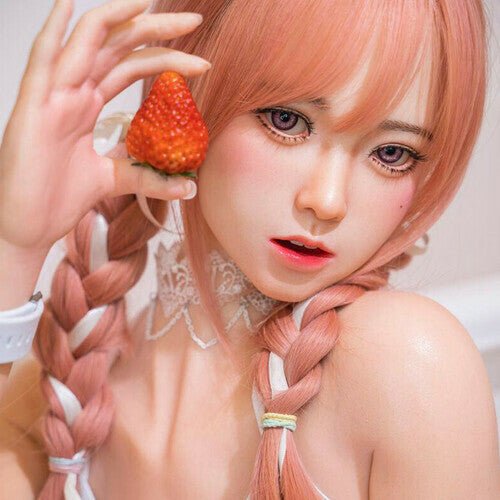 Puppe mit sanftem Gesichtsausdruck