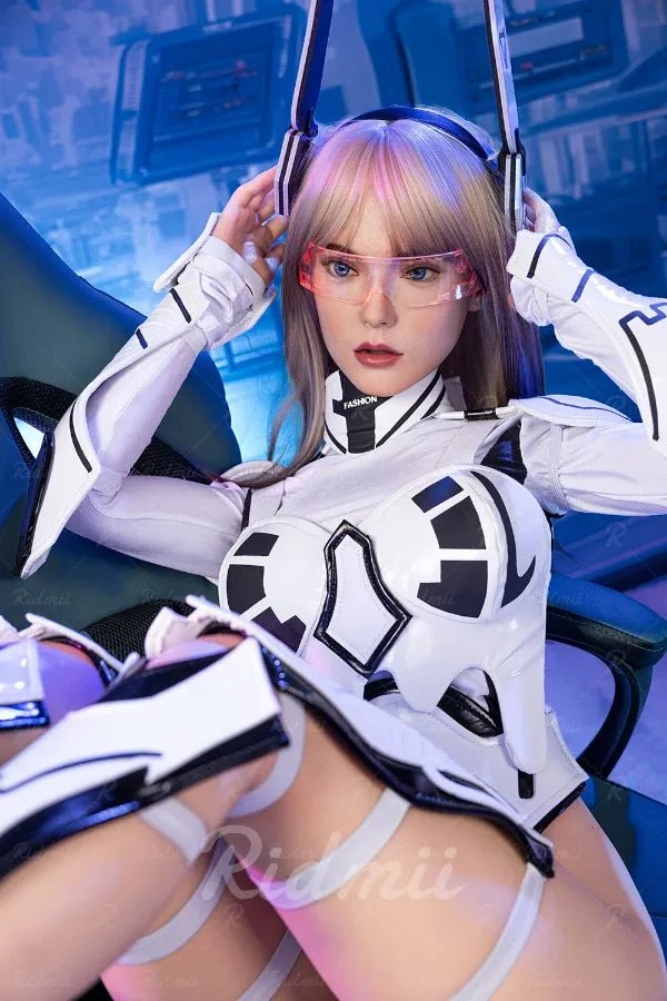 KI Sexroboter mit hautnaher, weicher Oberfläche