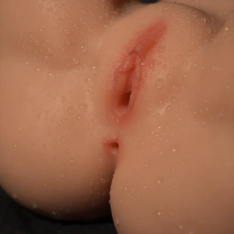 Sex-Torso mit realistischer Vagina